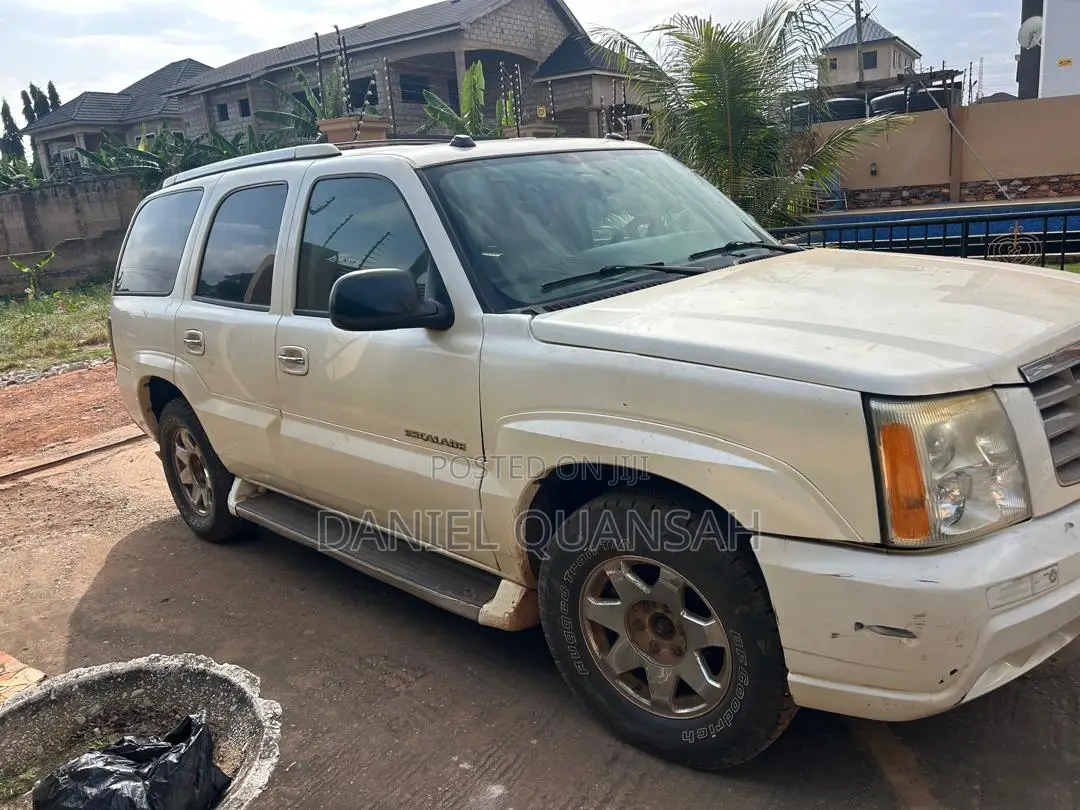 Cadillac Escalade 2008 White