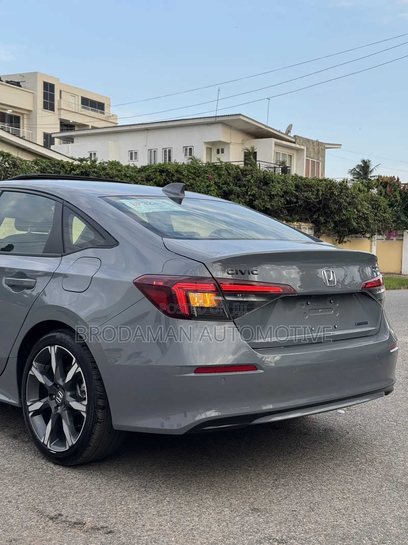Honda Civic Sport Touring Hybrid Sedan 2026 Gray