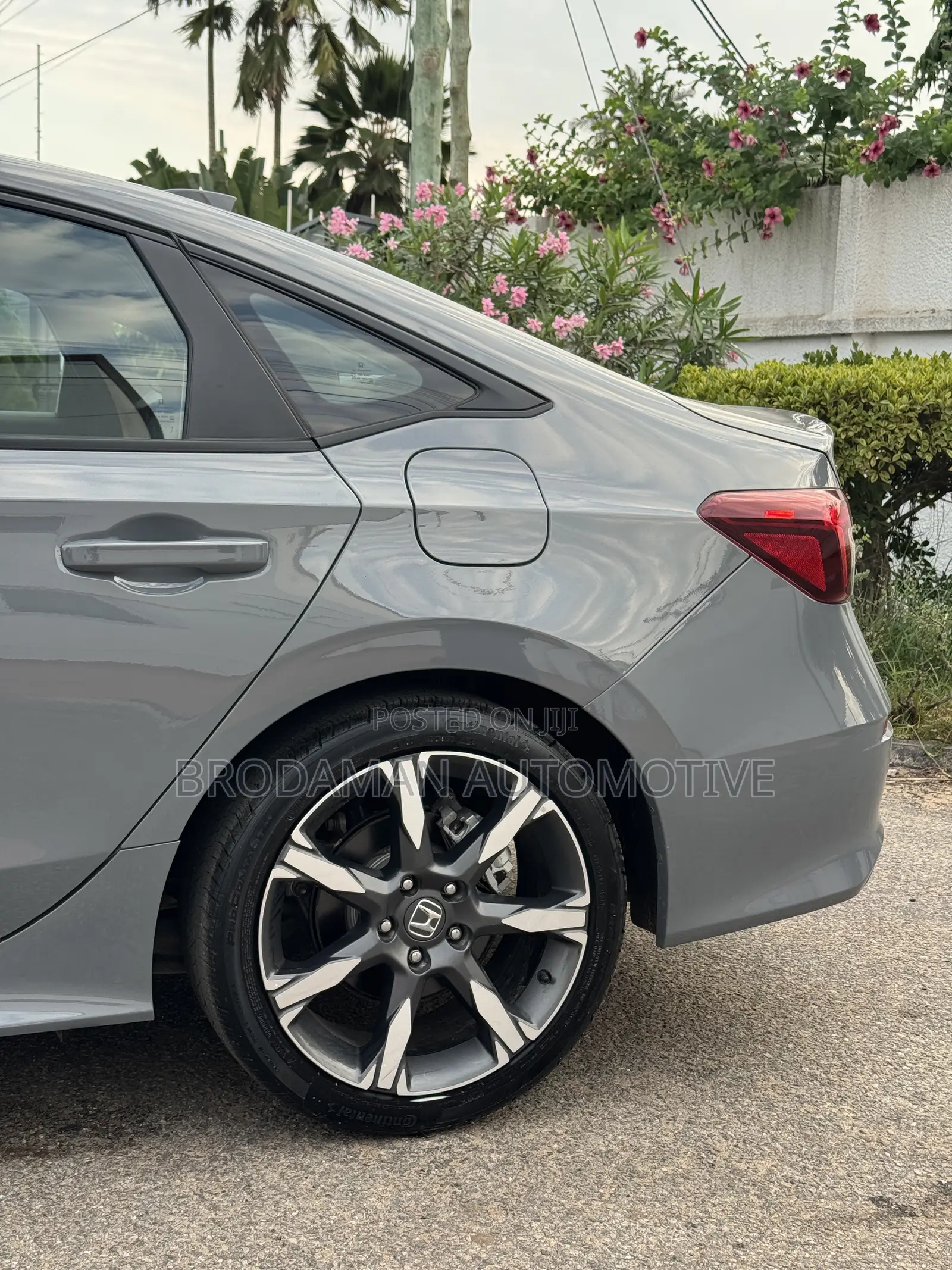 Honda Civic Sport Touring Hybrid Sedan 2026 Gray