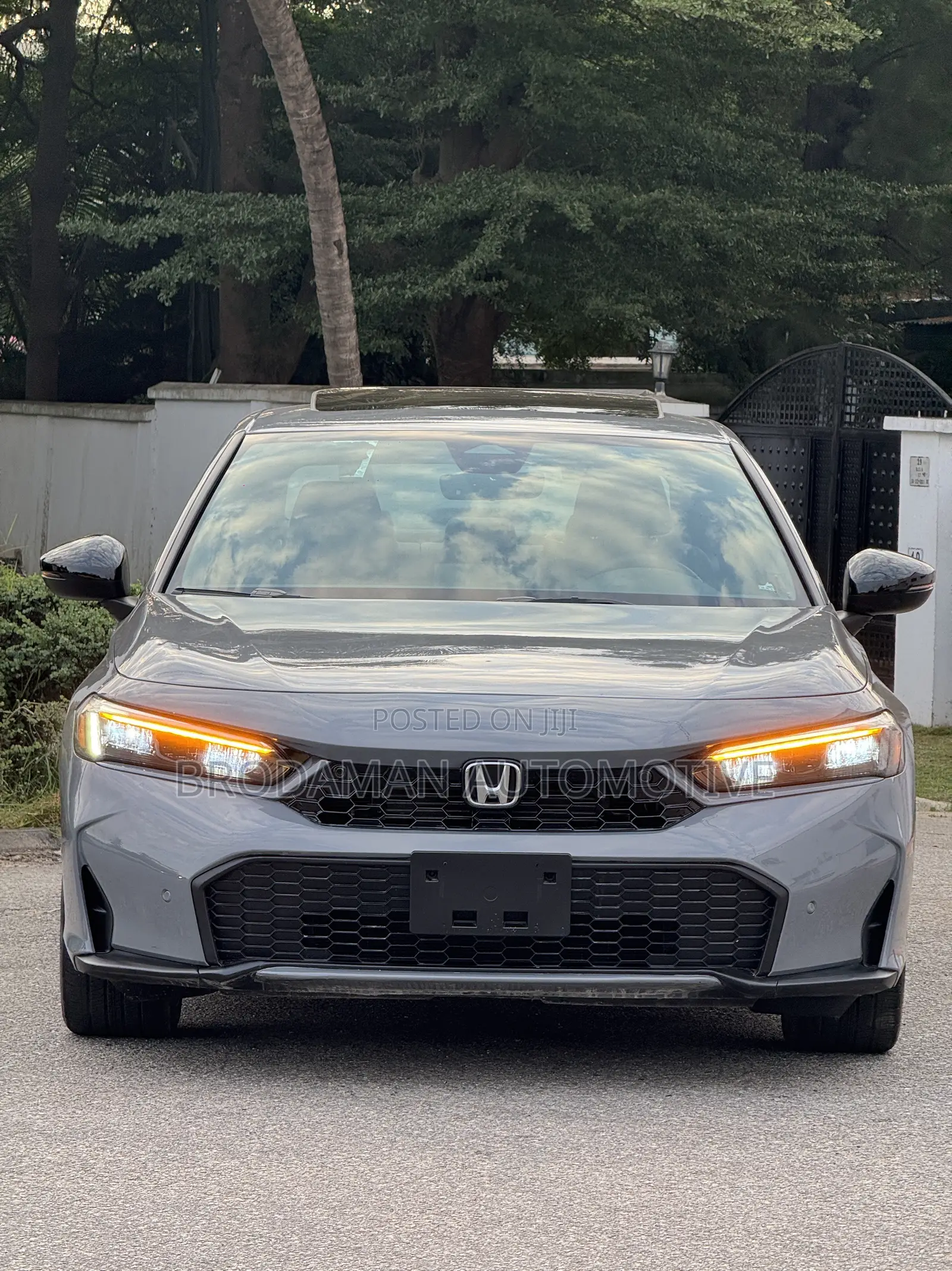 Honda Civic Sport Touring Hybrid Sedan 2026 Gray