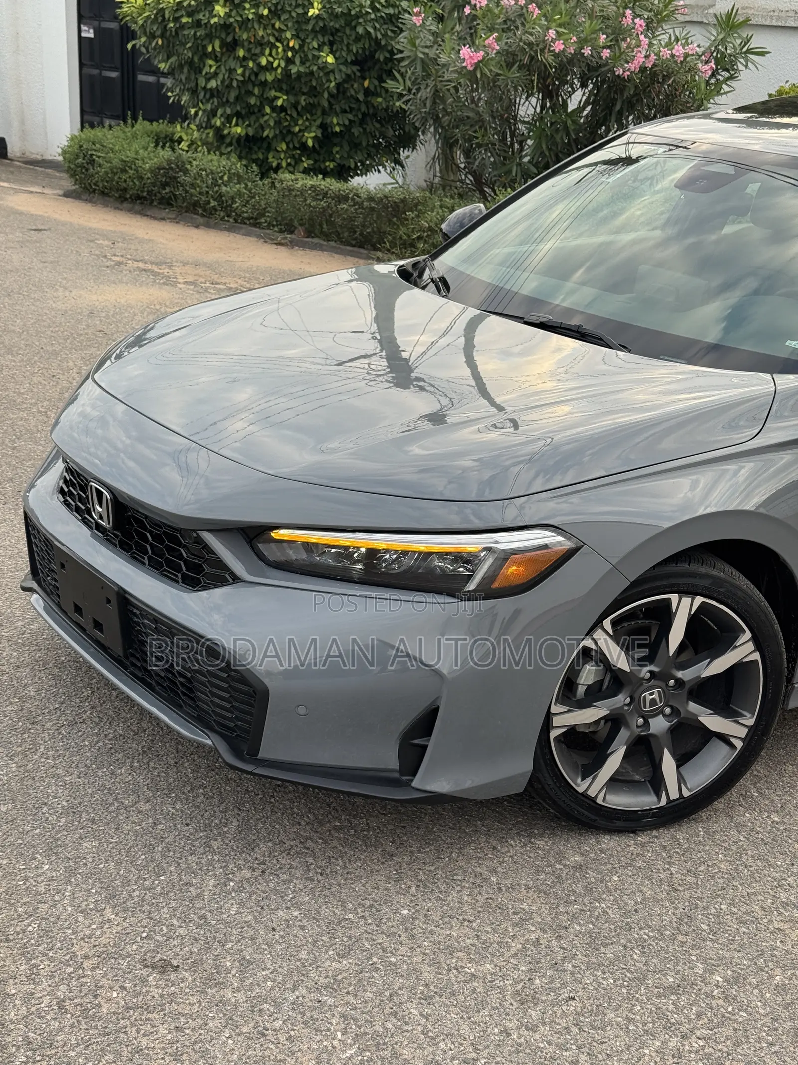 Honda Civic Sport Touring Hybrid Sedan 2026 Gray