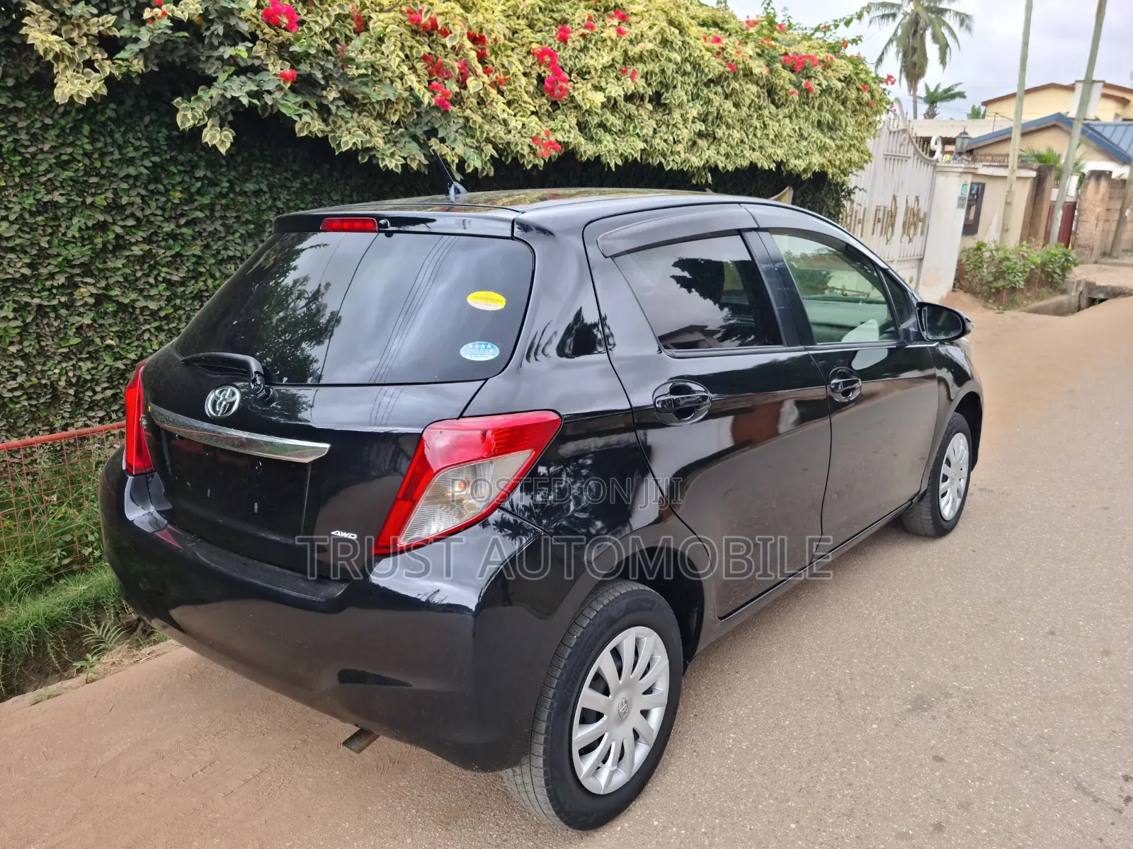 Toyota Vitz 2014 Black