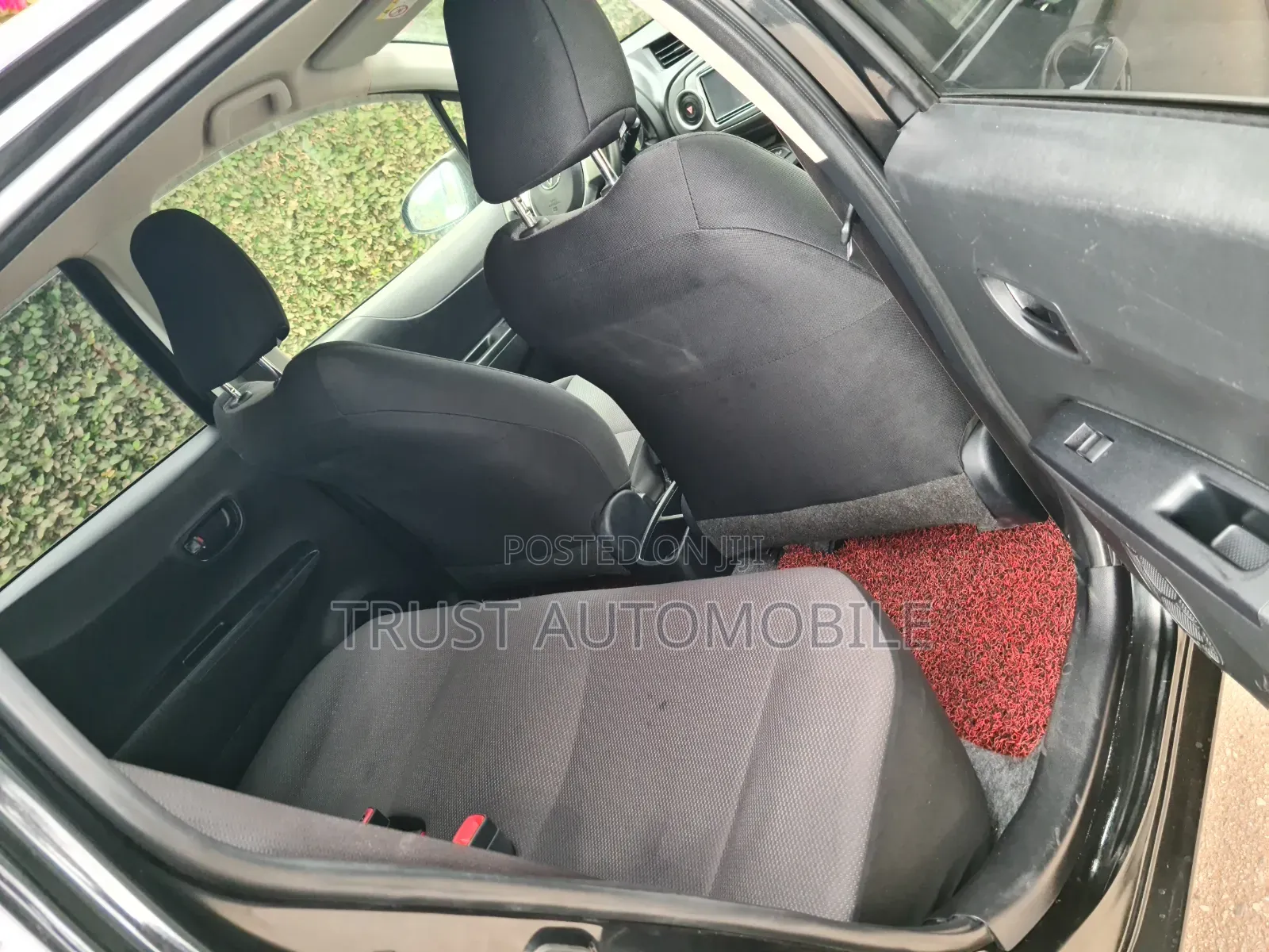 Toyota Vitz 2014 Black