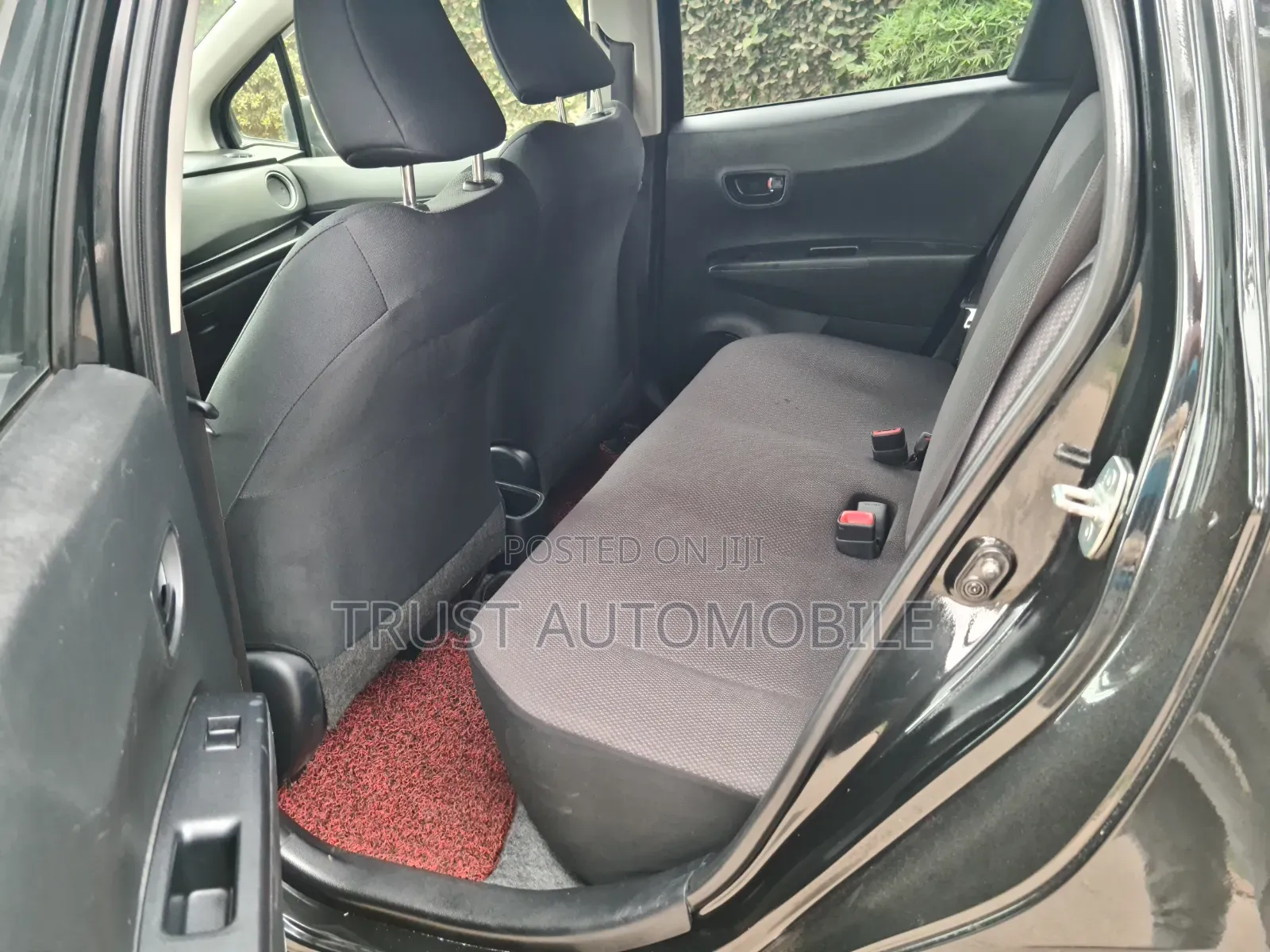 Toyota Vitz 2014 Black