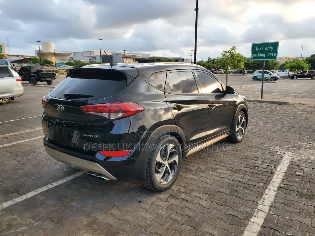 Hyundai Tucson 2017 Black