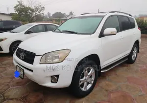 Toyota RAV4 2012 White