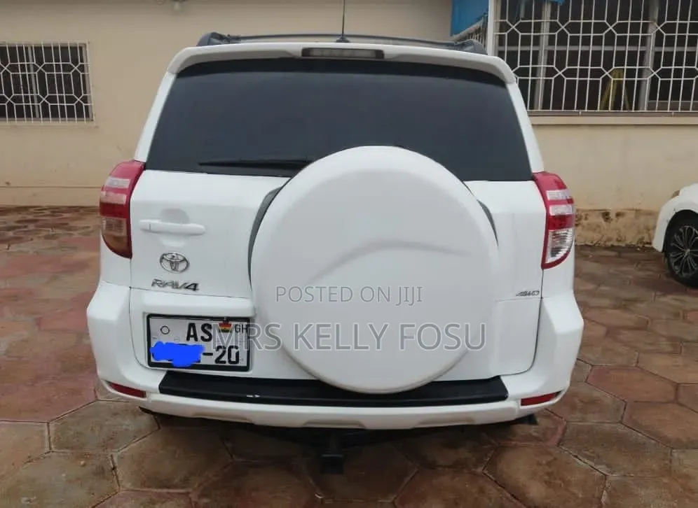 Toyota RAV4 2012 White
