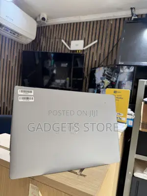 Laptop Dell Latitude 5310 8GB Intel Core i5 SSD 256GB
