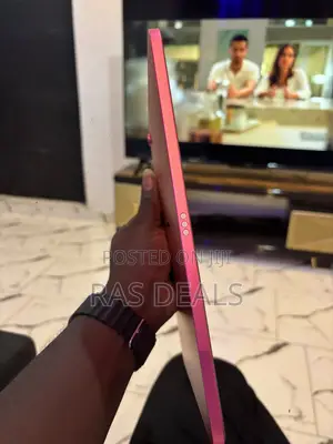 New Apple iPad (2025) 128 GB Pink