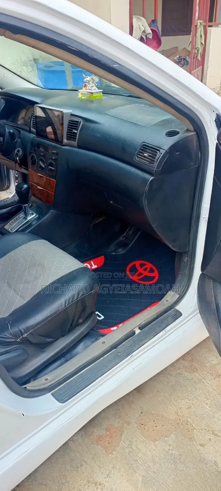 Toyota Corolla 2008 White