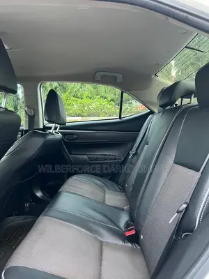 Toyota Corolla L 4dr Sedan (1.8L 4cyl 4A) 2014 Silver