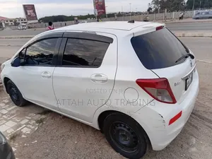 Toyota Vitz 2013 White