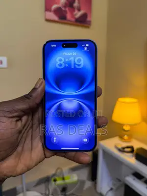 New Apple iPhone 16 128 GB Blue