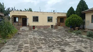 4bdrm House in West Hills Mall for sale