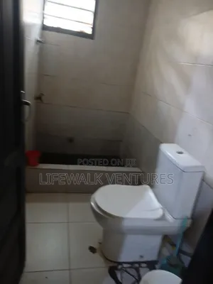 4bdrm House in West Hills Mall for sale