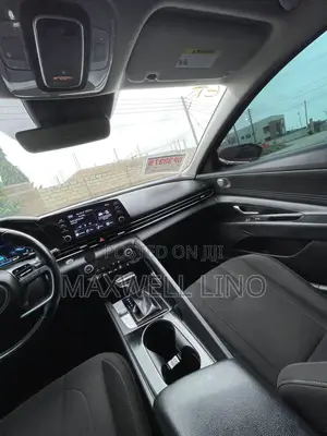 Hyundai Elantra SEL 2021 Red