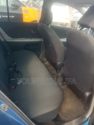 Toyota Vitz 2010 Blue