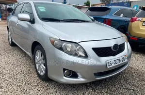 Toyota Corolla 2010 Silver