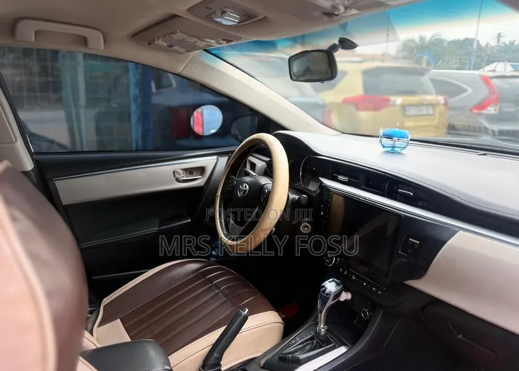 Toyota Corolla 2017 Gray