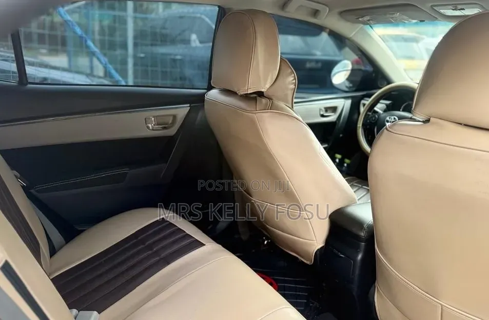 Toyota Corolla 2017 Gray