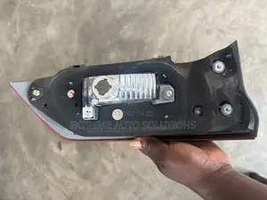 2018-2019 Honda Cr-v Left Side Inner Trunk Tail Light