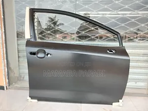 Toyota Corolla 2019 Door