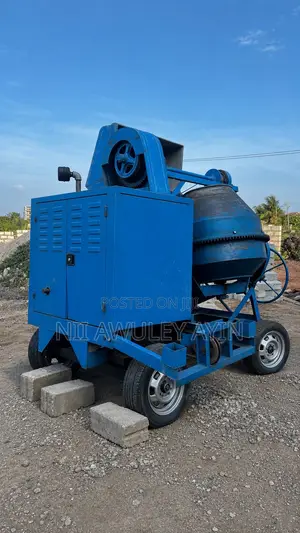 Self Loader Diesel Concrete Mixer