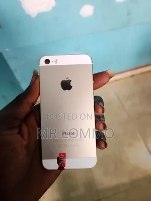 Apple iPhone 5s 16 GB Gold