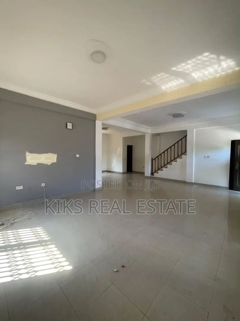 3bdrm Apartment in Sakumono, Spintex for rent