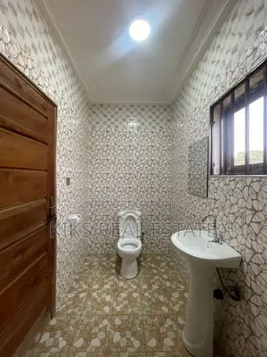 3bdrm Apartment in Sakumono, Spintex for rent