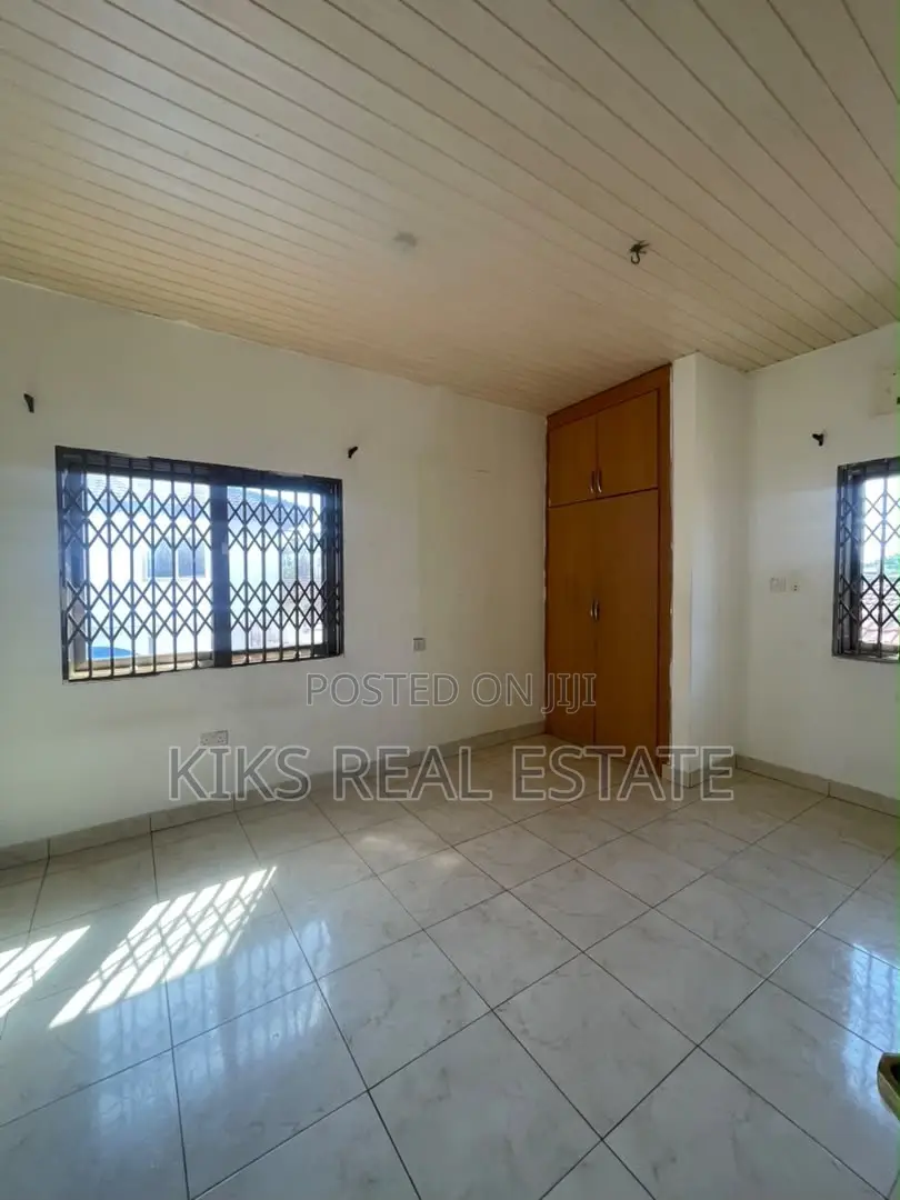 3bdrm Apartment in Sakumono, Spintex for rent