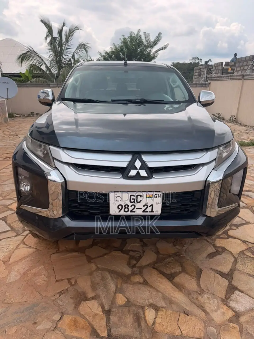 Mitsubishi L200 2020 Gray