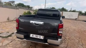 Mitsubishi L200 2020 Gray