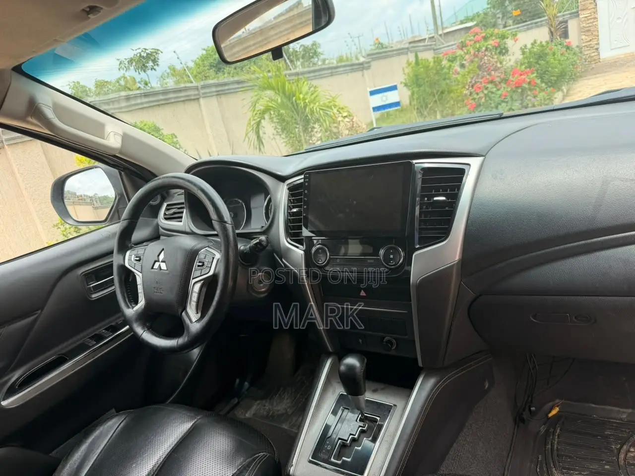 Mitsubishi L200 2020 Gray