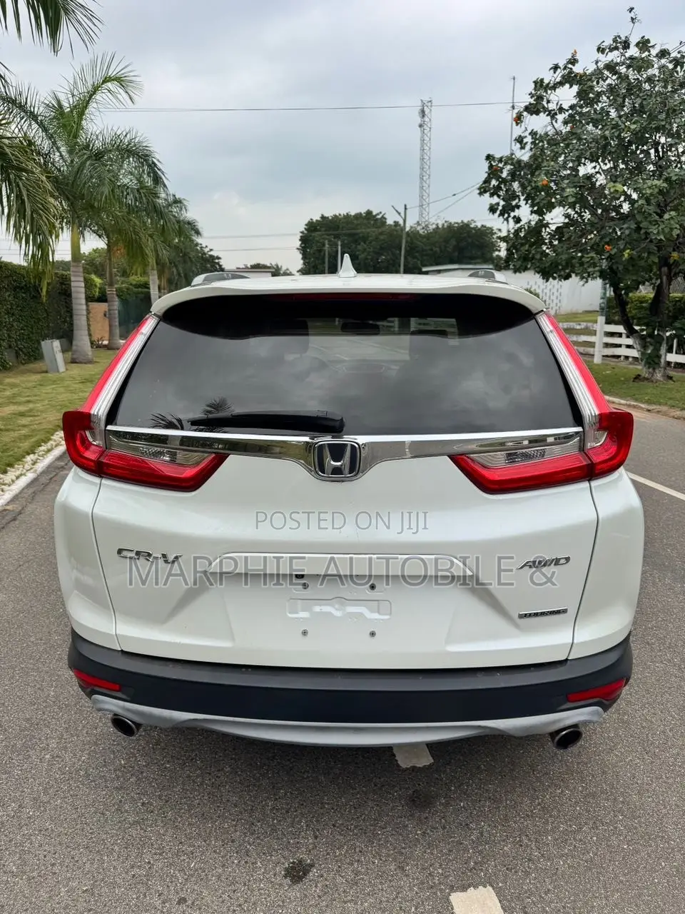 Honda CR-V Touring 4dr SUV AWD (1.5L 4cyl CVT) 2017 White