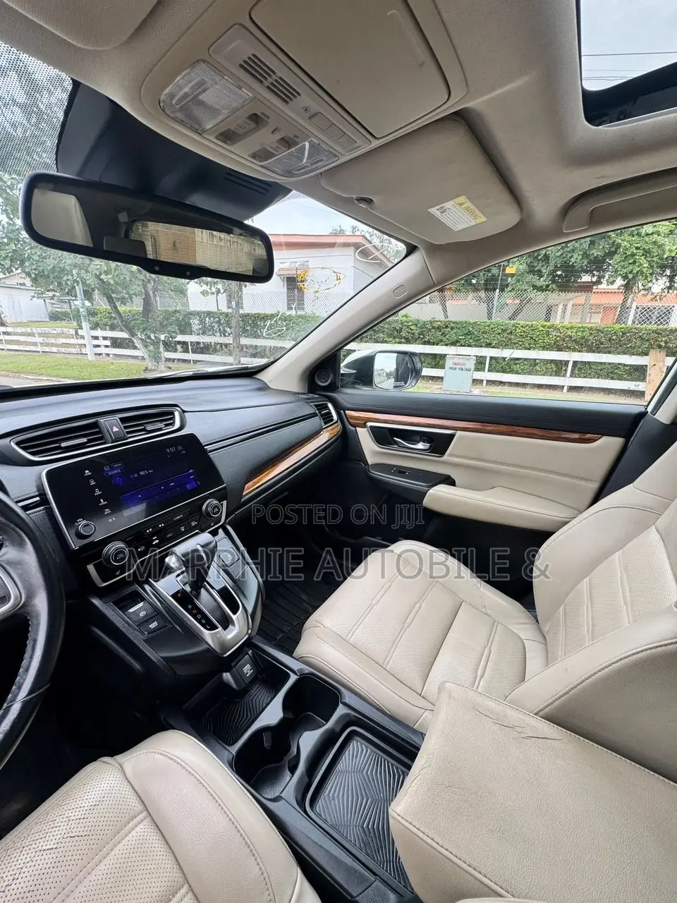 Honda CR-V Touring 4dr SUV AWD (1.5L 4cyl CVT) 2017 White