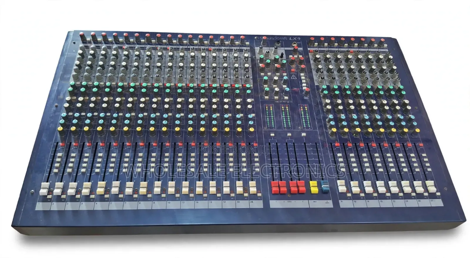 Soundcraft LX9 24-Channel Professional Live Mixing Console