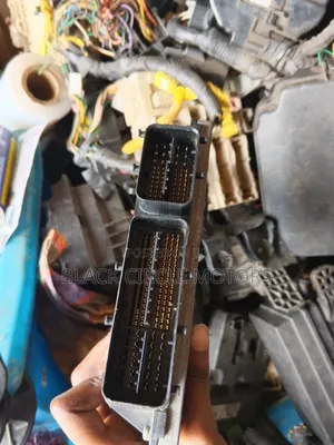 Toyota Vitz ECU