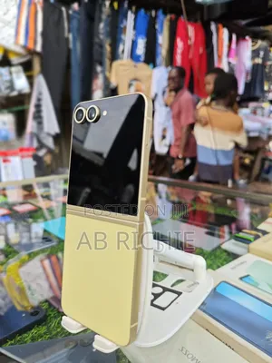 Samsung Galaxy Z Flip6 512 GB Yellow