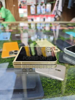 Samsung Galaxy Z Flip6 512 GB Yellow