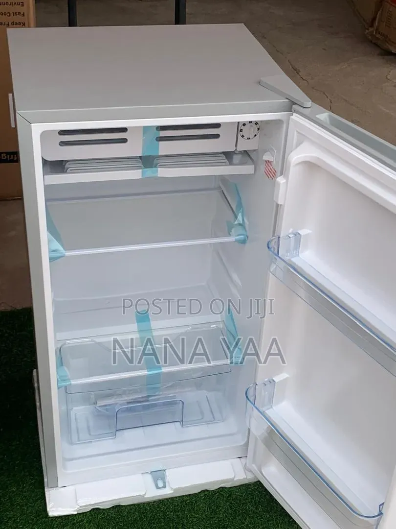 Oscar Quality Table Top Single Door Fridge 90 Litres