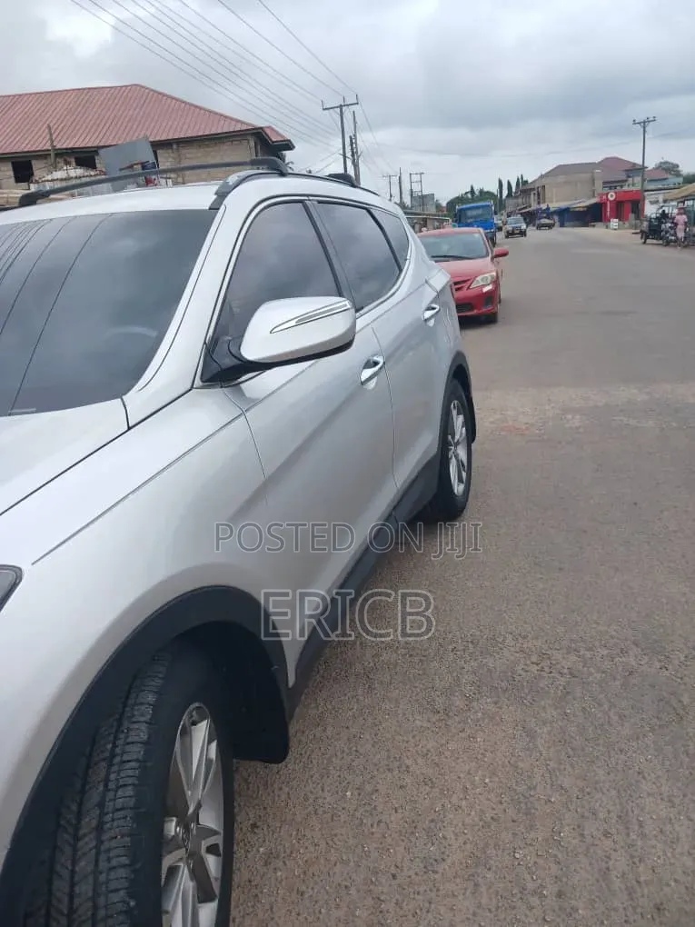 Hyundai Santa Fe SE AWD 2017 Silver