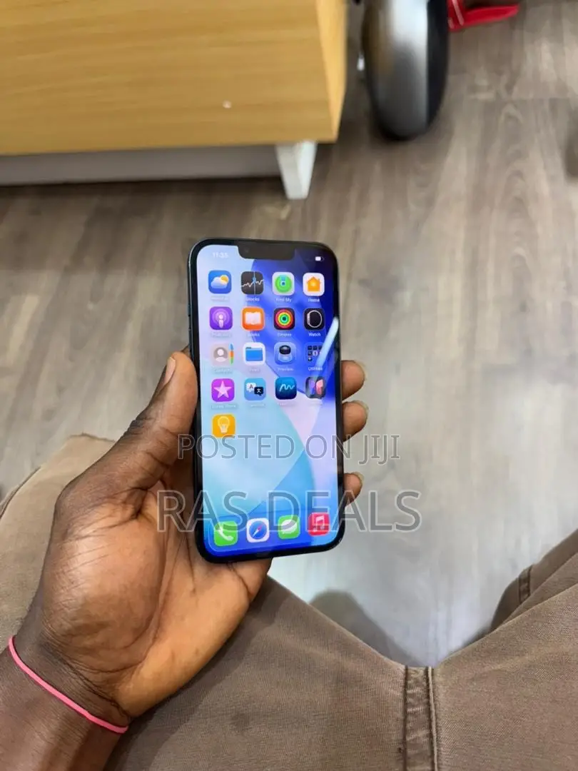 Apple iPhone 13 128 GB Black