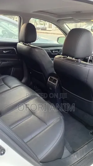 Nissan Altima 2018 White