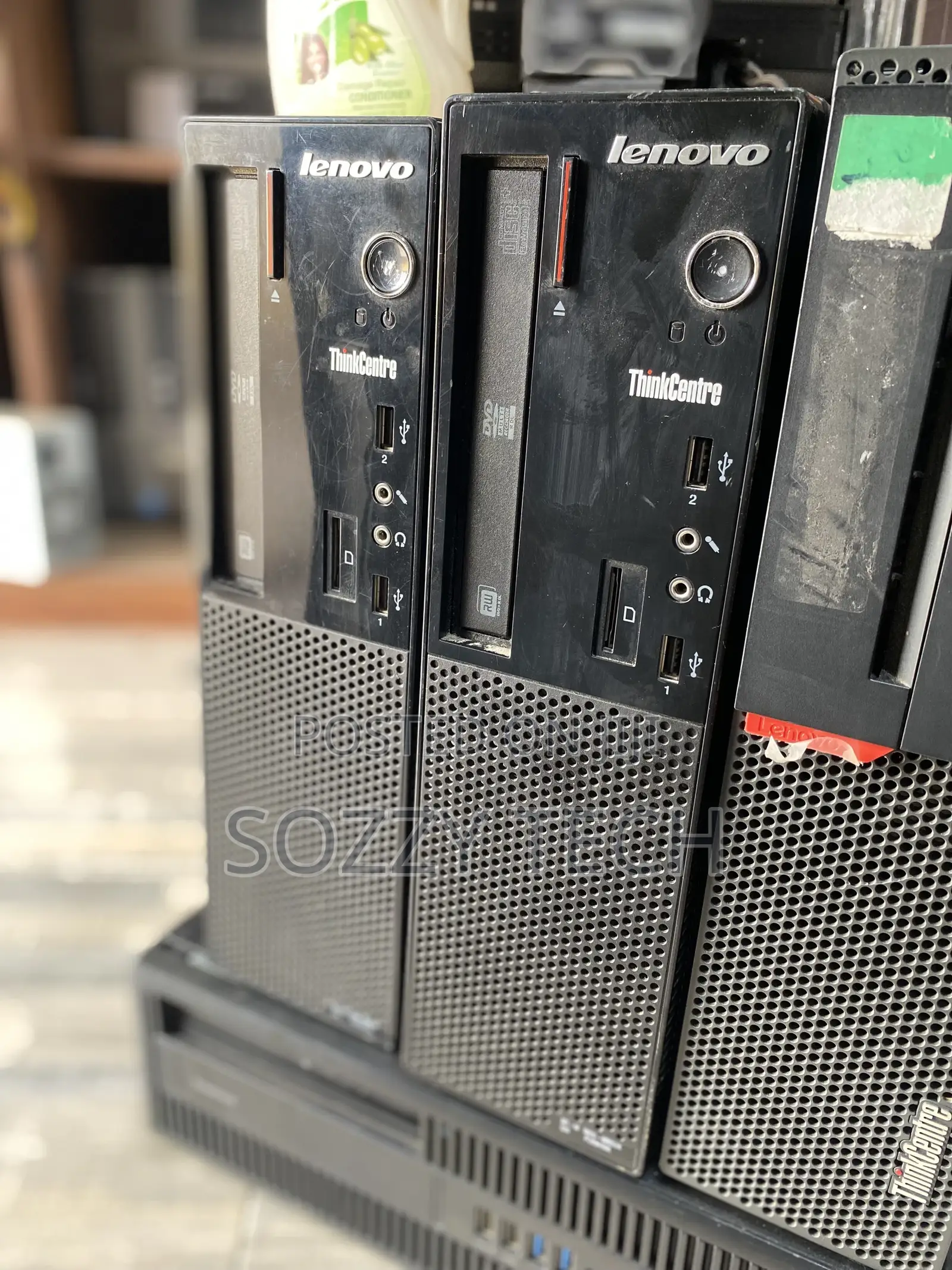 Desktop Computer Lenovo ideacentre 720 8GB Intel Core i5 HDD 500GB