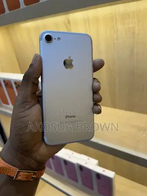 Apple iPhone 7 32 GB Silver