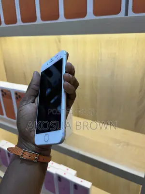 Apple iPhone 7 32 GB Silver