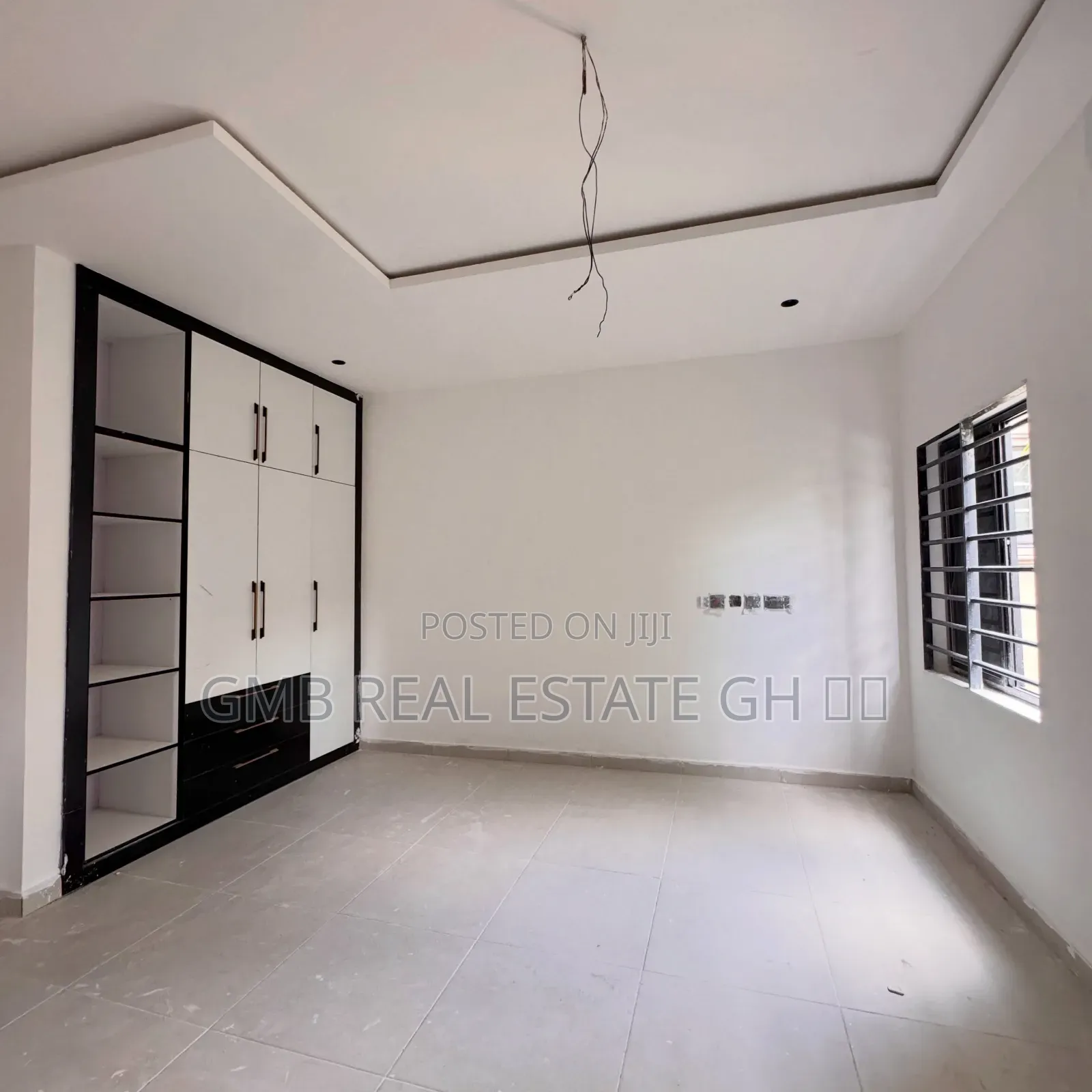 3bdrm Duplex in Lakeside Estate for sale