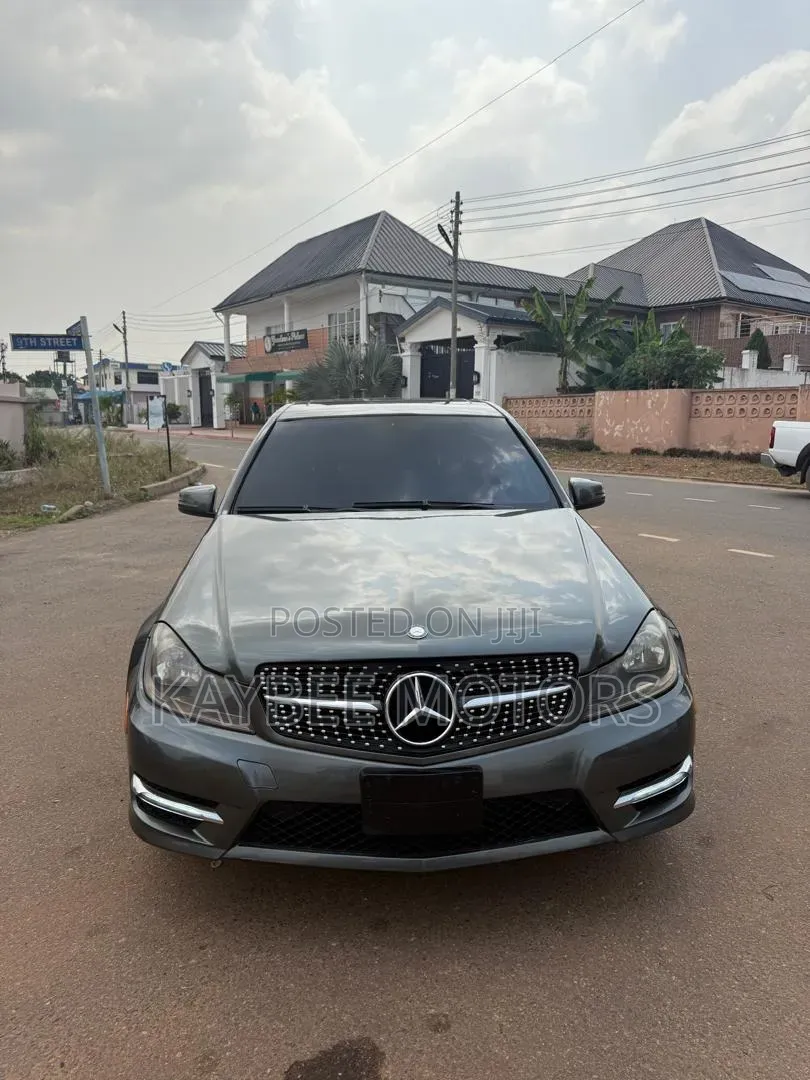 Mercedes-Benz C250 2014 Silver
