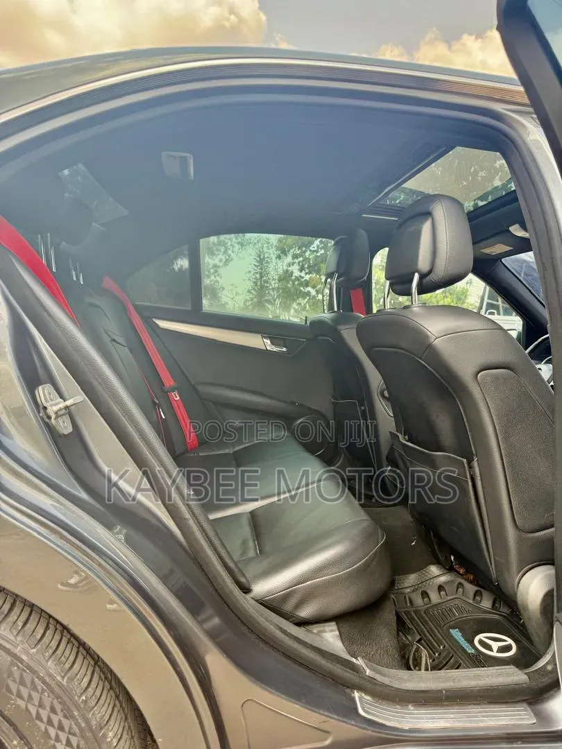Mercedes-Benz C250 2014 Silver